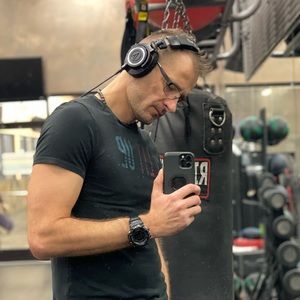 Meet your Posher, Bojan